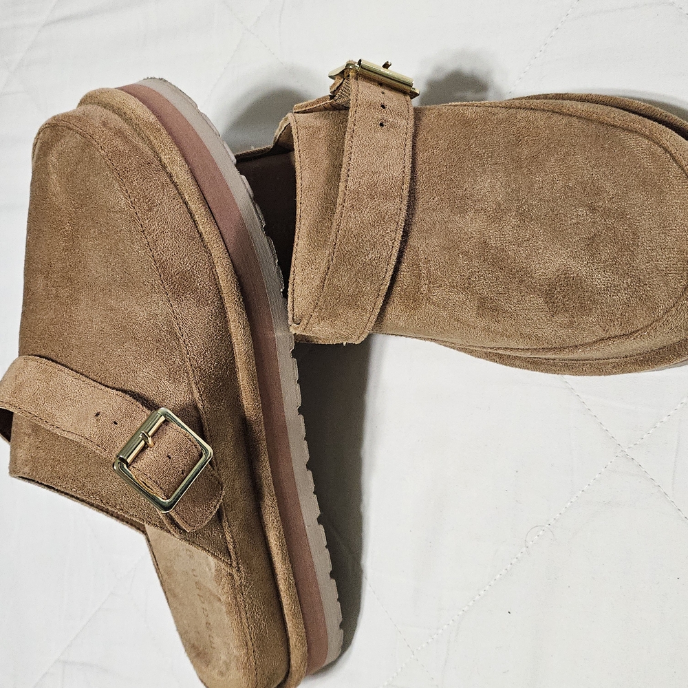 Madden Girl
Graham Platform Slingback Clog Mules